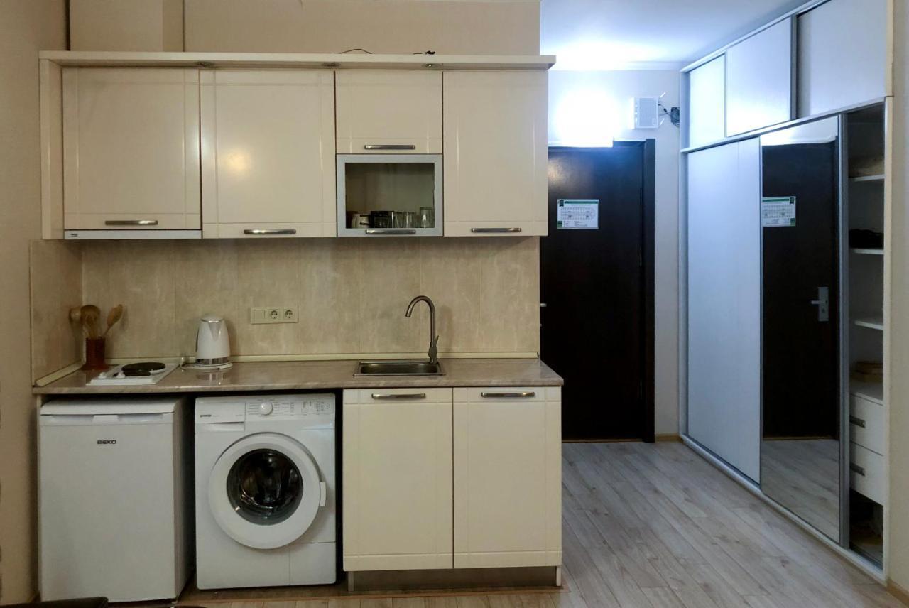 Black Sea Towers Batumi Exterior photo