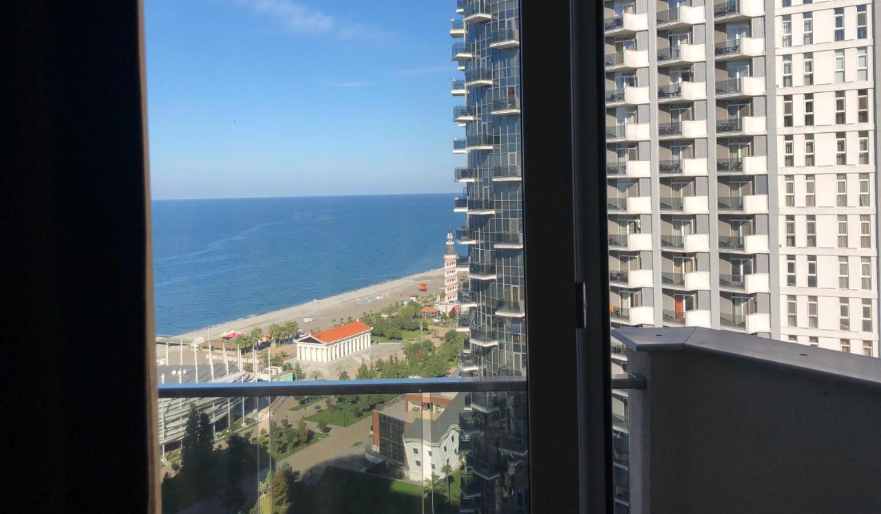 Black Sea Towers Batumi Exterior photo