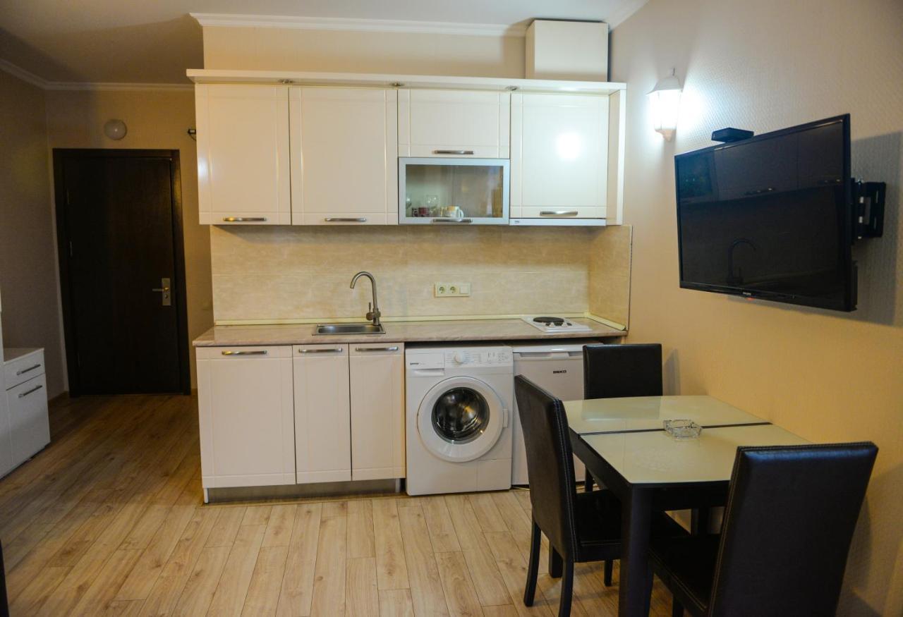 Black Sea Towers Batumi Exterior photo