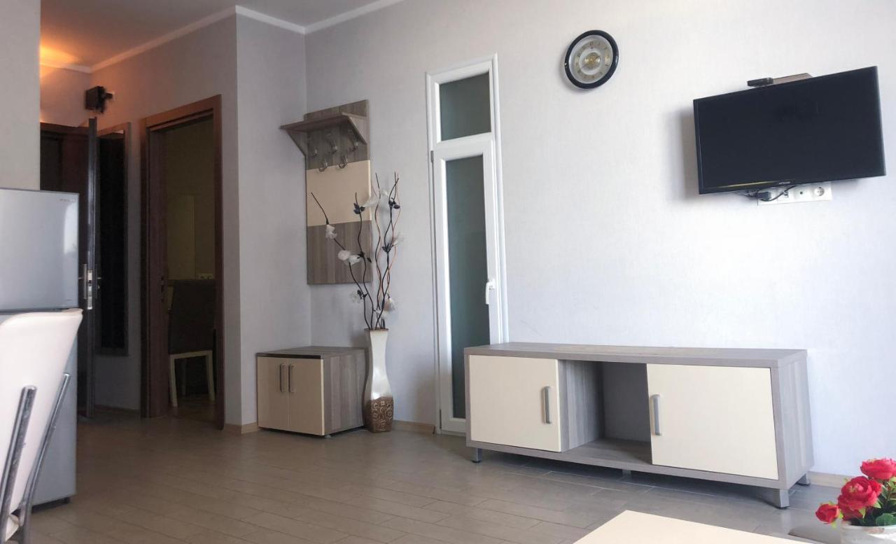 Black Sea Towers Batumi Exterior photo