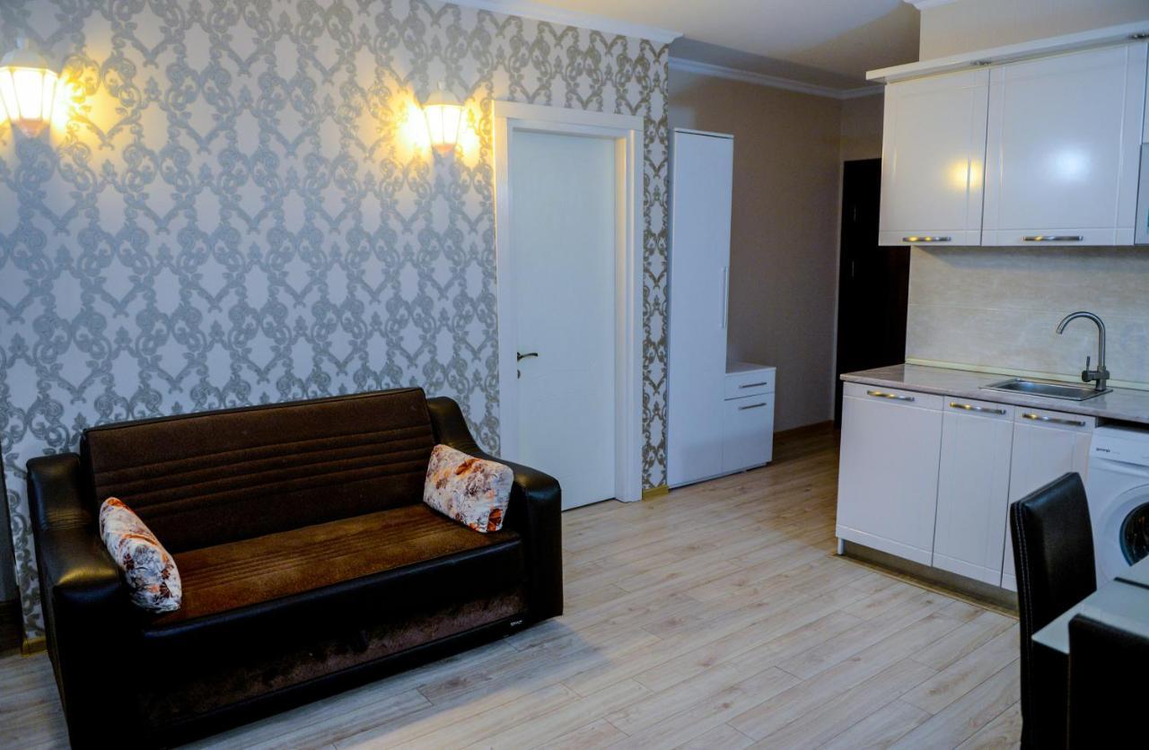 Black Sea Towers Batumi Exterior photo